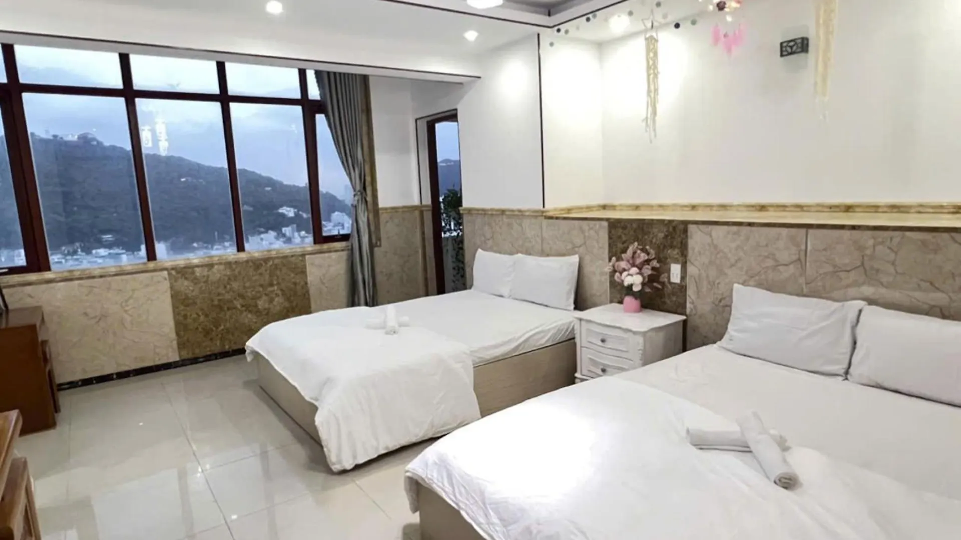 Anna Luxury Apartment 붕타우
